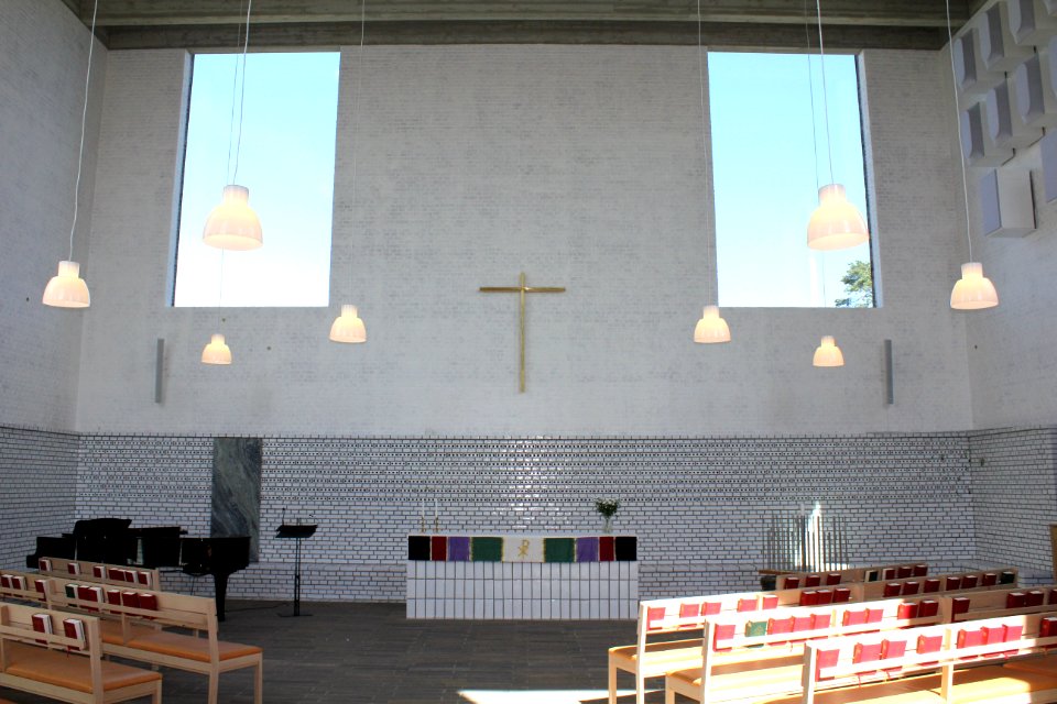 Årsta_kyrka_2012a