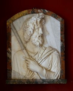 A_Poet_holding_a_Staff,_marble_-_Shugborough_Hall_-_Staffordshire,_England_-_DSC00049