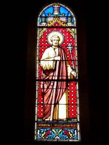 Église_de_Candé-sur-Beuvron,_vitrail_11