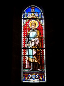 Église_de_Candé-sur-Beuvron,_vitrail_01