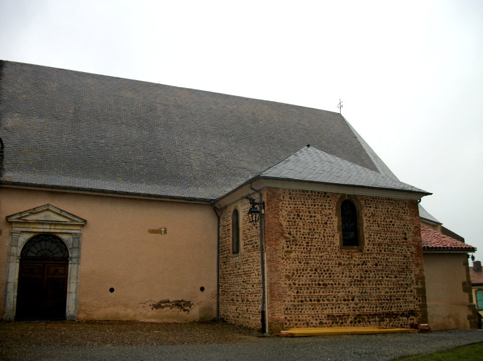 Église_de_l'Exaltation-de-la-Sainte-Croix_de_Puydarrieux_04