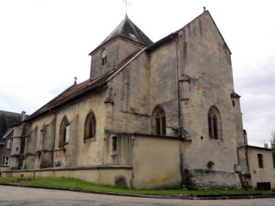 Église_de_Bazincourt-sur-Saulx_(04)