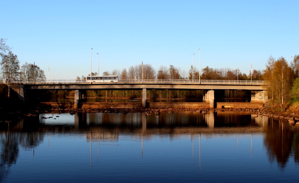 Ämmänväylä_Bridge_Oulu_20120523