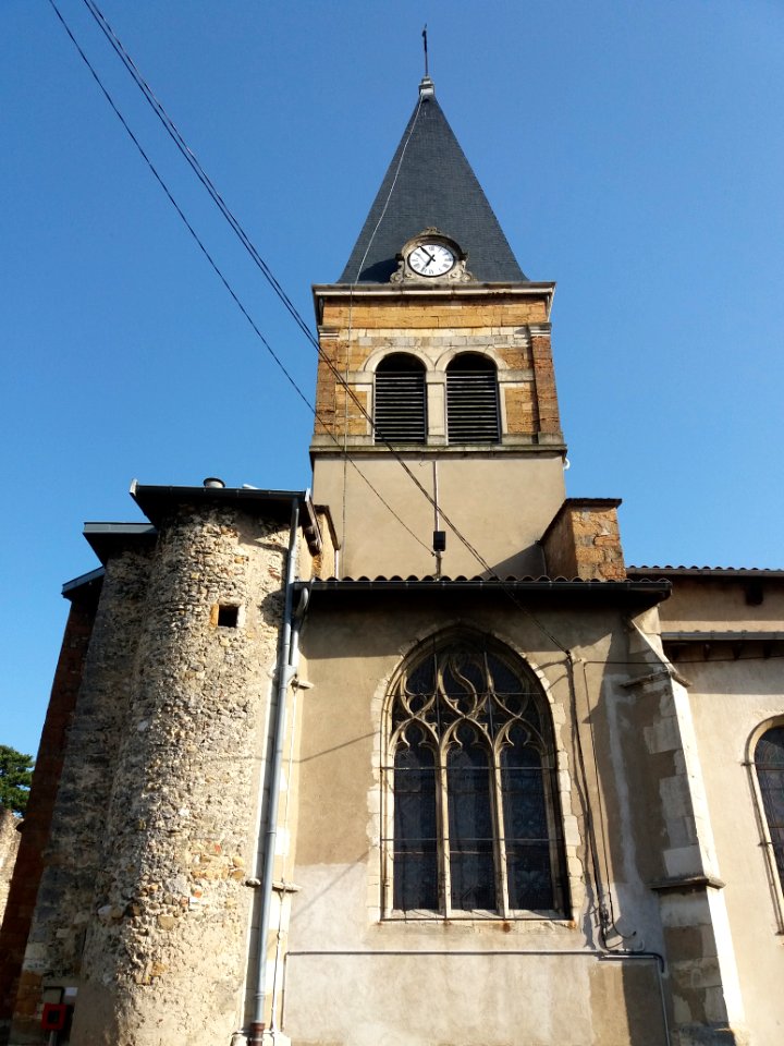 Église_Sainte-Madeleine_de_Genay_-_Clocher_côté_nord