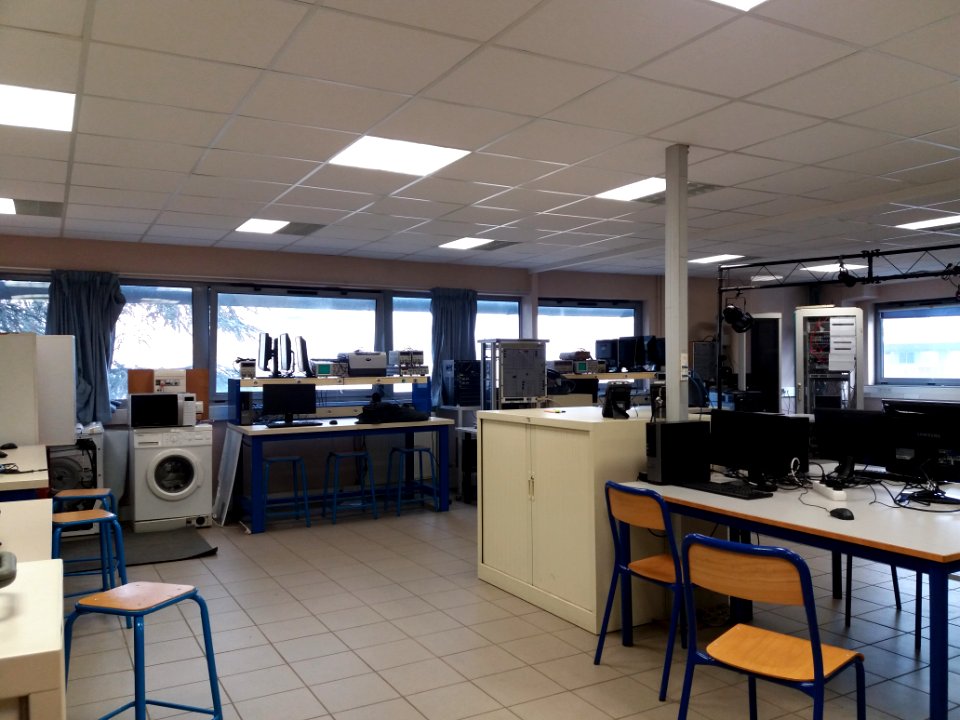 École_La_Mache_-_Atelier_systèmes_numériques