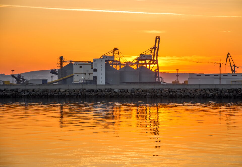 Cargo industry transport