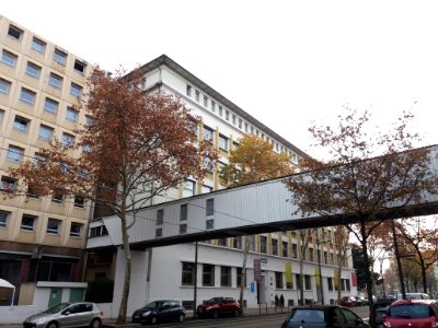 École_La_Mache_-_Passerelle_du_gymnase