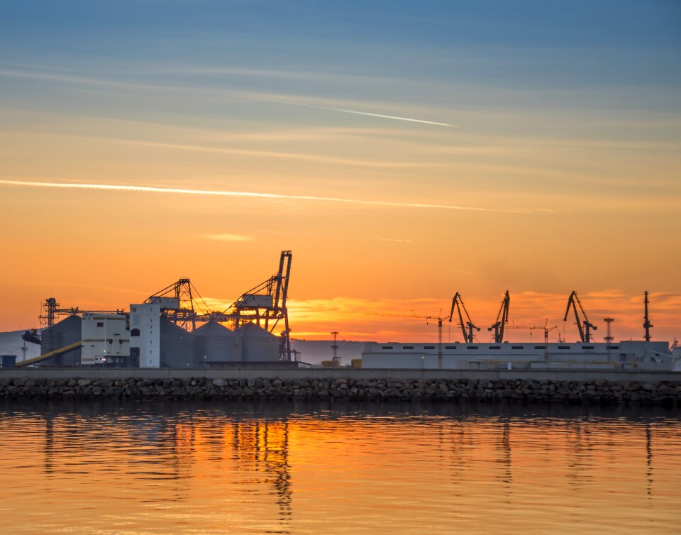 Cargo industry transport