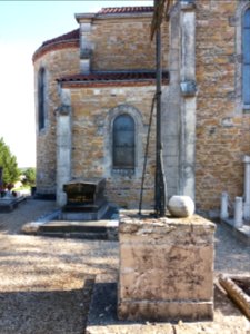 Église_Saint-Jean-Baptiste_de_Mionnay_-_Chevet_côté_nord