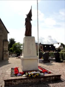 Émanville_(Seine-Mar.)_monument_aux_morts