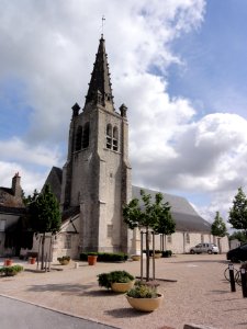 Église_Saint-Hilaire_de_Saint-Hilaire-Saint-Mesmin_(Loiret)