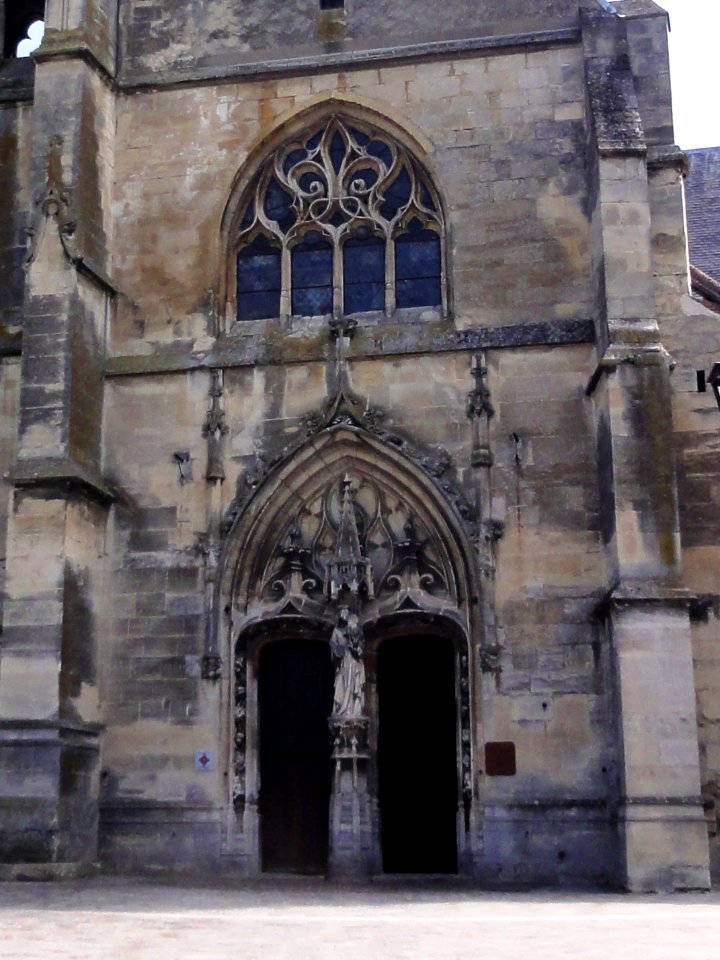 Église_Saint-Gervais-et-Saint-Protais_de_Bessancourt,_portail