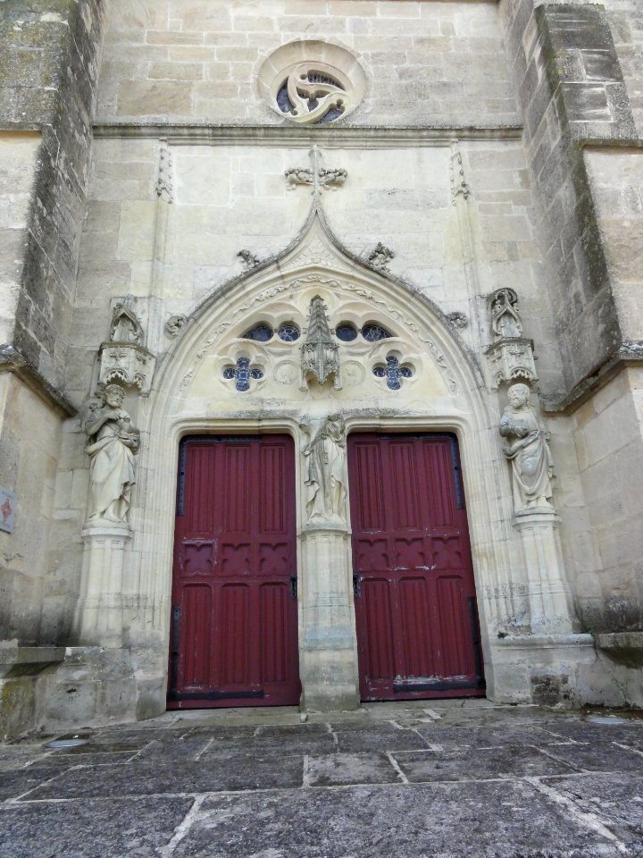Église_Saint-Martin_de_Véel_(05)