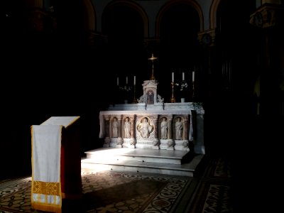 Église_Saint-Pierre_de_Vaise_-_Autel