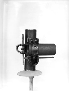 9x12_Konkle_klem_stalen_steigers,_Bestanddeelnr_256-0629