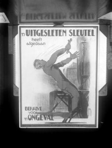 9x12_Reproductie_van_veiligheidsplaat_over_veilig_gereedschap,_Bestanddeelnr_256-0433