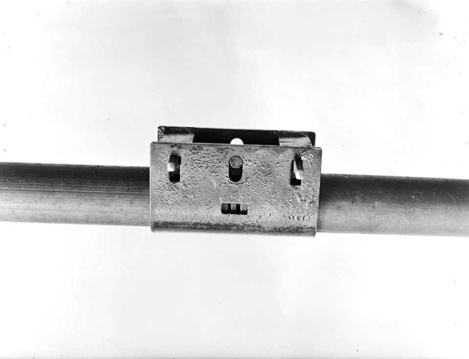 9x12_Koppelstuk_van_stalen_steiger,_Bestanddeelnr_256-0643