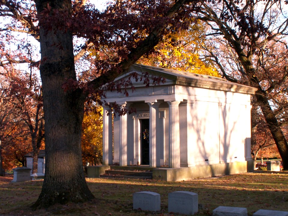 A._E._Succop_mausoleum,_Homewood_Cemetery,_2020-11-10,_01
