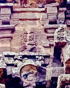 9th_century_Virabhadra_temple_kama_artha_dharma_scenes_on_vimana,_Biccavolu_Andhra_Pradesh_-_11