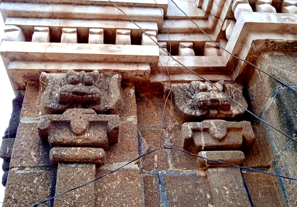 9th_century_Golingeswara_temple,_Biccavolu_Andhra_Pradesh_-_78