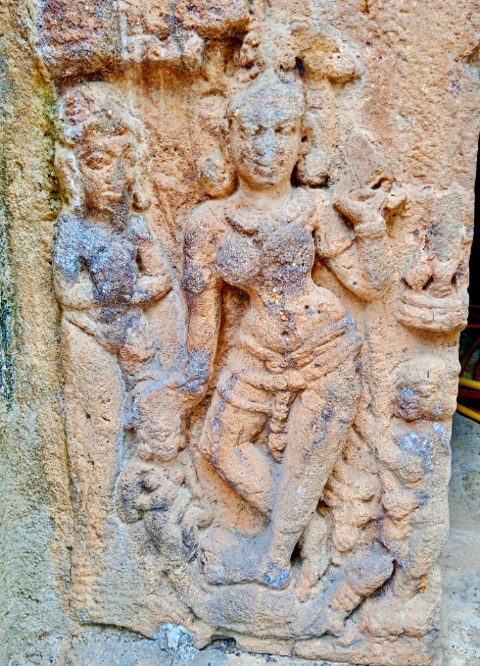 9th_century_Virabhadra_temple_artwork_sanctum_entrance,_Yamuna_goddess_on_turtle,_Biccavolu_Andhra_Pradesh