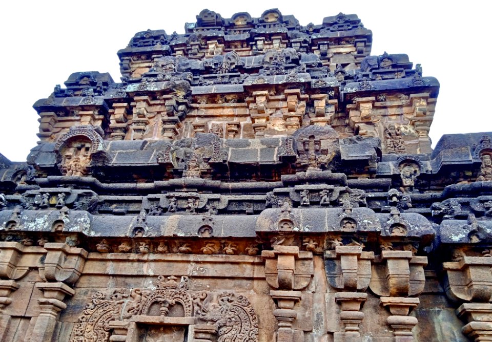 9th_century_Nakkula_temple,_Biccavolu_Andhra_Pradesh_-_9