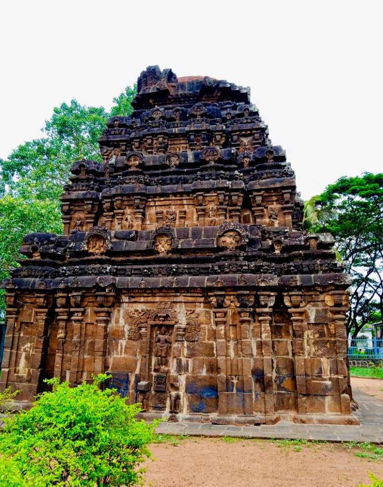 9th_century_Virabhadra_temple,_Biccavolu_Andhra_Pradesh_-_06