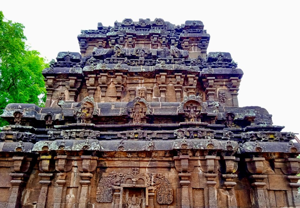 9th_century_Nakkula_temple,_Biccavolu_Andhra_Pradesh_-_8