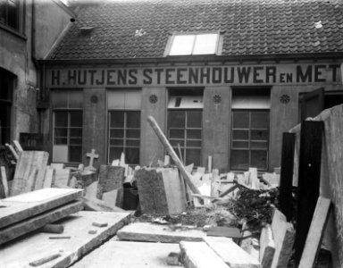 9x12_Steenhouwerij_H._Hutjens_te_Arnhem,_Bestanddeelnr_256-0170