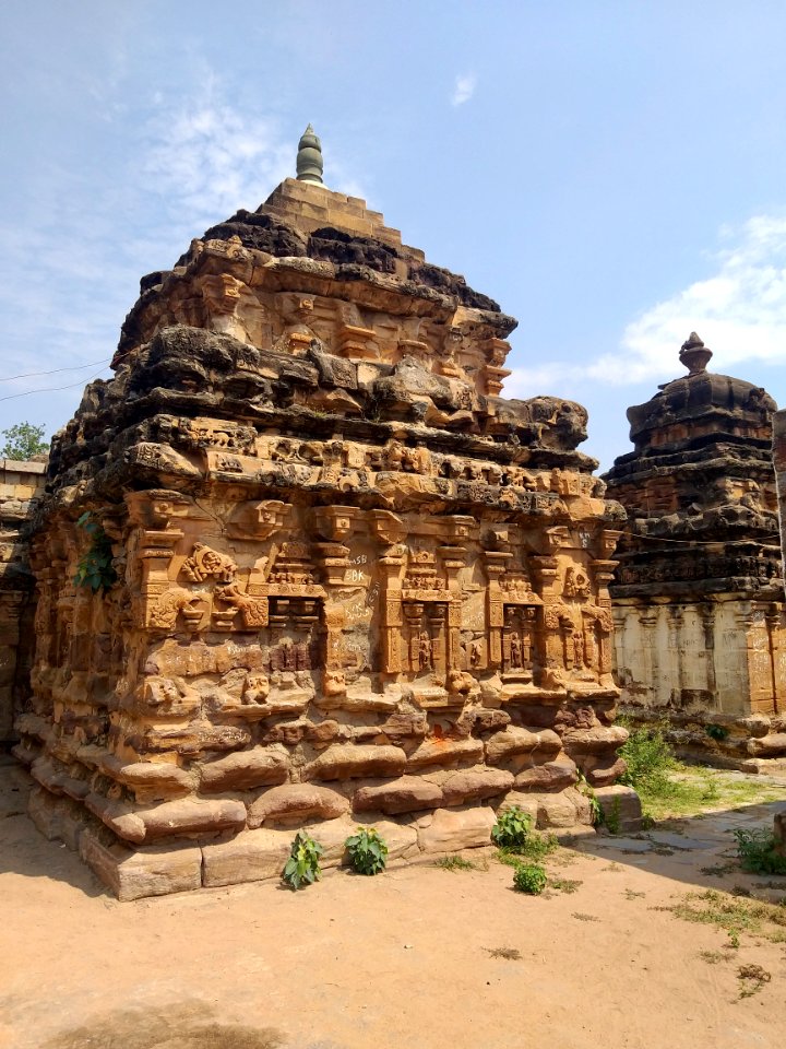 9th_century_Navalinga_temple,_Kukkanur,_Karnataka_India_-_44