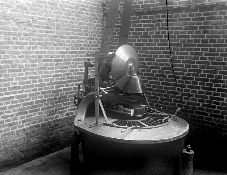 9x12_Centrifuge,_Bestanddeelnr_256-0089