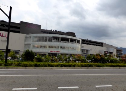 ÆON_MALL_Kusatsu_(2)