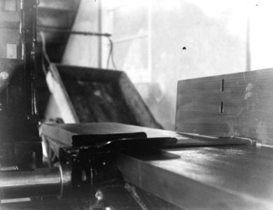 9x12_Gecombineerde_houtbewerkingsmachine,_Bestanddeelnr_256-0187