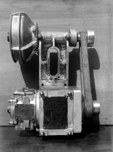 9x12_Elektrische_slijpmachine_Rectifieuse,_Bestanddeelnr_256-0412