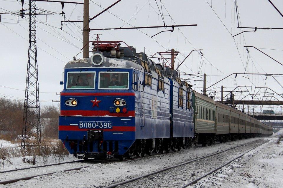 ВЛ80С-396,_Казахстан,_Карагандинская_область,_перегон_Караганда_-_Майкудук_(Trainpix_183859)