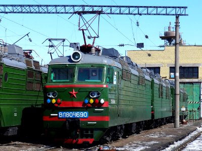 ВЛ80С-1690,_Kazakhstan,_Karaganda_region,_Karaganda_depot_(Trainpix_128746)