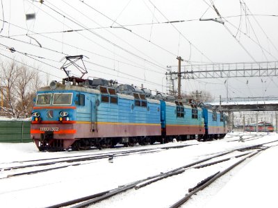 ВЛ80С-1362,_Россия,_Самарская_область,_станция_Сызрань_(Trainpix_211916)