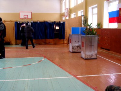 Выборы_президента_2012,_Коряжма,_школа_N_3