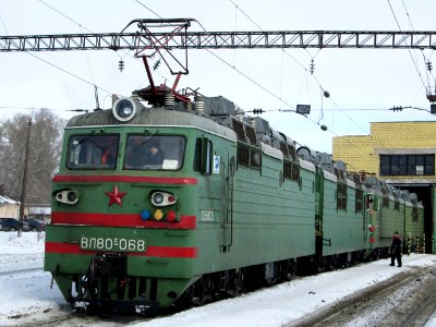 ВЛ80С-068,_Kazakhstan,_Karaganda_region,_Karaganda_depot_(Trainpix_124808)
