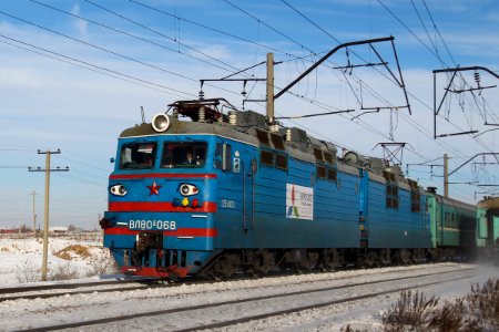 ВЛ80С-068,_Казахстан,_Карагандинская_область,_перегон_Жана_Караганды_-_Майкудук_(Trainpix_180852)