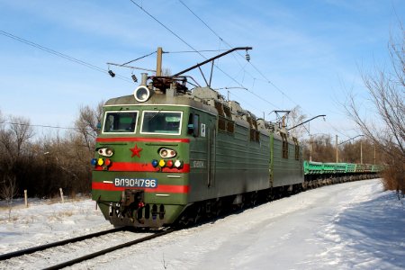 ВЛ80С-1796,_Kazakhstan,_Karaganda_region,_Karaganda-Sorting_station_(Trainpix_180928)