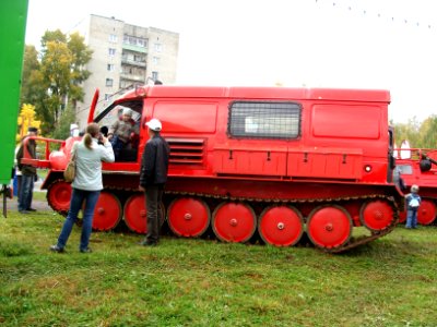 Снегоболотоход_лесопожарный_гусеничный_ГАЗ-34039_Ирбис_(03)