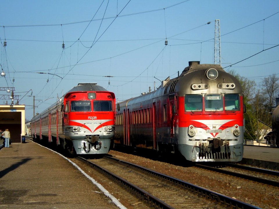 Д1-661,_Литва,_Вильнюс,_станция_Науйойи-Вильня_(Trainpix_92116)