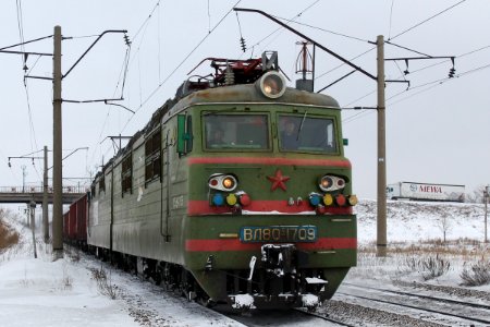 ВЛ80С-1709,_Казахстан,_Карагандинская_область,_перегон_Жана_Караганды_-_Майкудук_(Trainpix_185455)