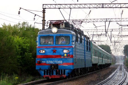 ВЛ80С-068,_Казахстан,_Карагандинская_область,_перегон_Жана_Караганды_-_Майкудук_(Trainpix_164471)