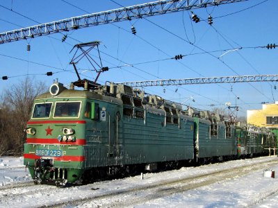 ВЛ80С-229,_Kazakhstan,_Karaganda_region,_Karaganda_depot_(Trainpix_120370)