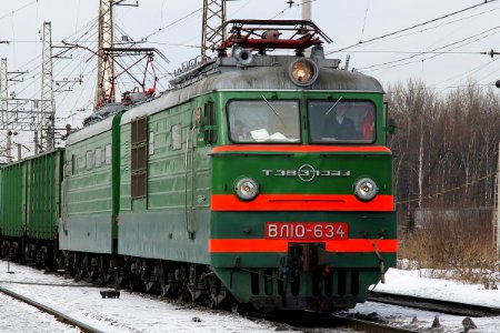 ВЛ10-1171,_Россия,_Санкт-Петербург,_станция_Санкт-Петербург-Сортировочный-Московский_(Trainpix_52713)