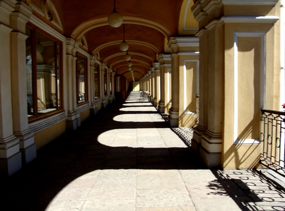 Гостинный_двор_(СПб)._Галерея