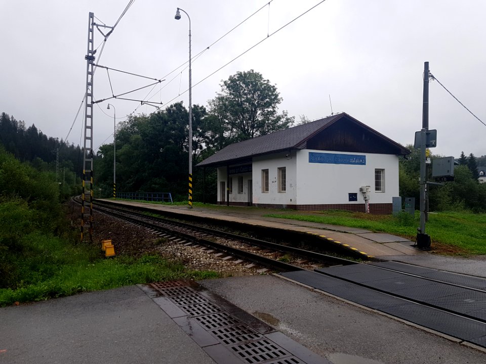 Čierne_pri_Čadci_zastávka_(1)