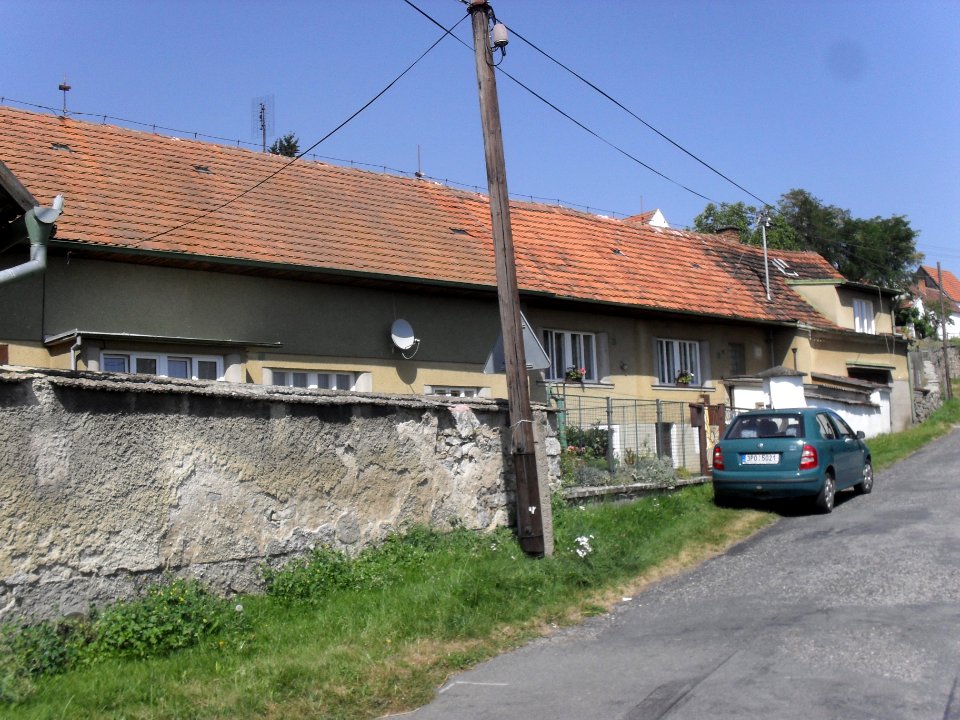 Čečelovice_-_dům_B